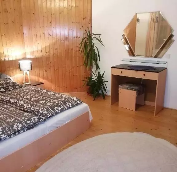 Majatalo Chaty Javorina