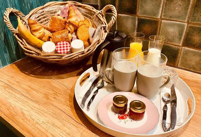 بنسيون La Villa Des Roses   Suite & Spa