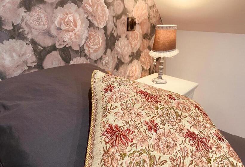 بنسيون La Villa Des Roses   Suite & Spa