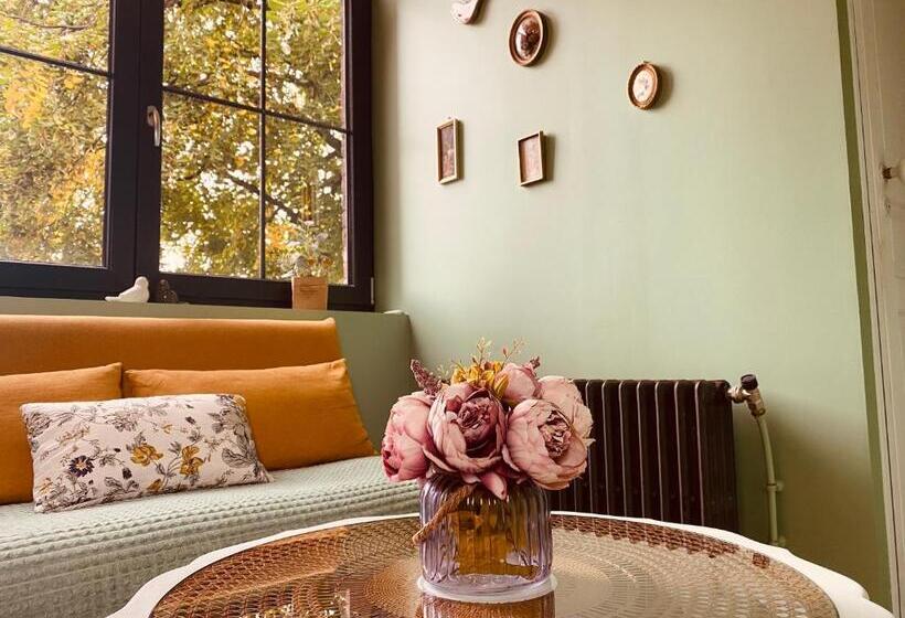 بنسيون La Villa Des Roses   Suite & Spa