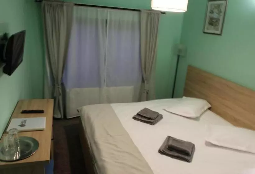 Majatalo Livada De Zmeura