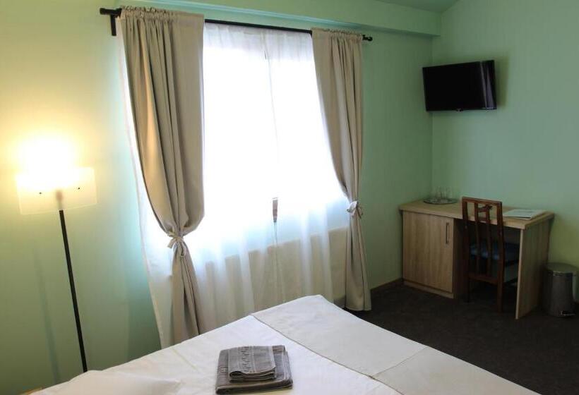 ペンション Livada De Zmeura