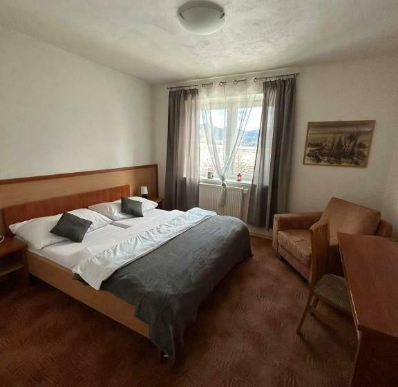 ペンション Penzión živa Bijacovce