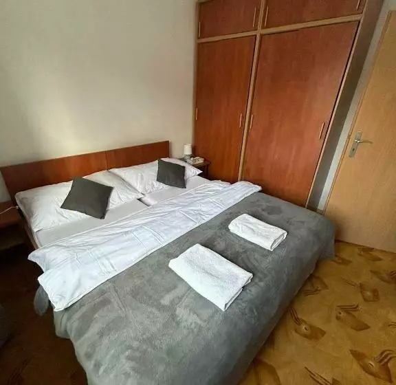 ペンション Penzión živa Bijacovce