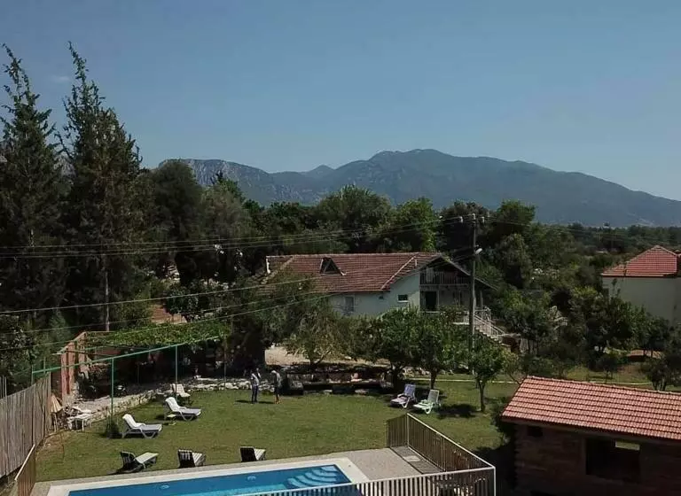 Majatalo Yesil Kelebek Ev