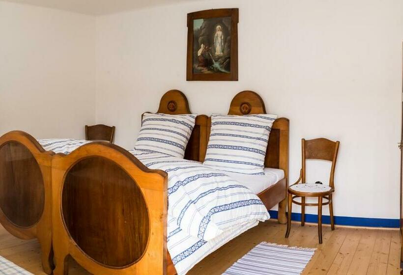 فندق صغير Penzion Berdina