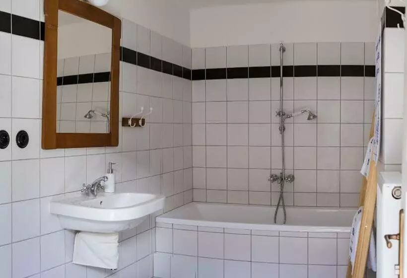 Retkeilymaja Penzion Berdina