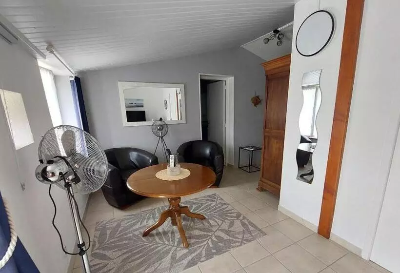 Aamiaismajoitus (B&B) Moulin De Mauzac