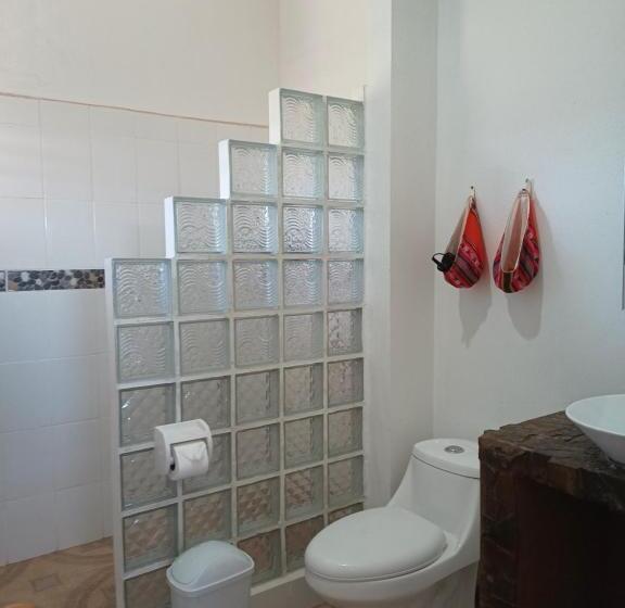 مبيت وإفطار Tiunur Lodge