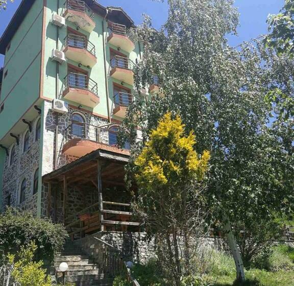 Hotell хотел варненци