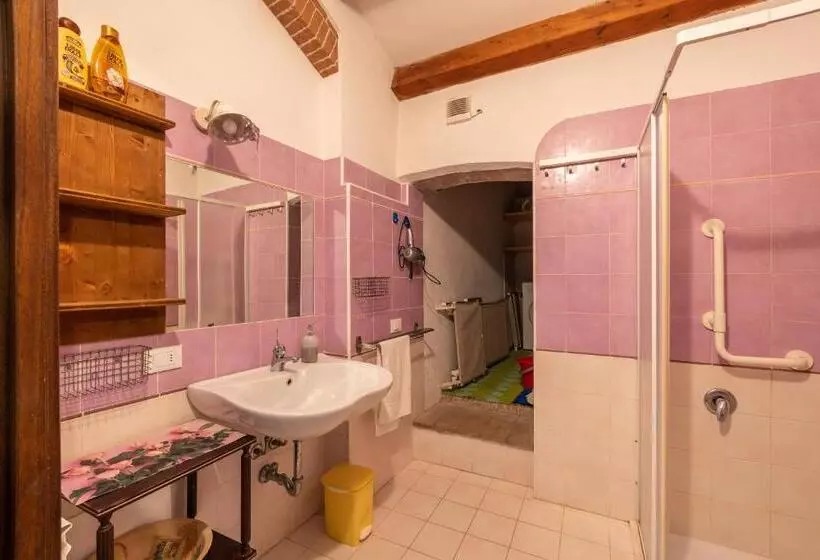 Hotelli Agriturismo Podere Binacco