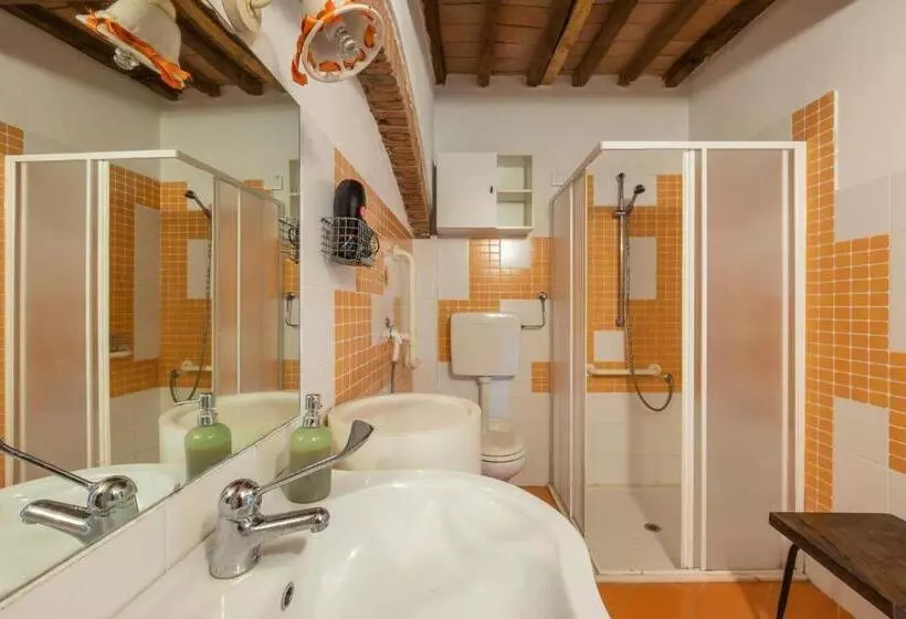 Hotelli Agriturismo Podere Binacco