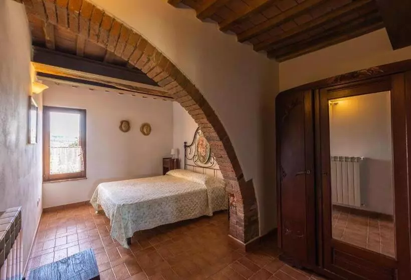 Hotelli Agriturismo Podere Binacco