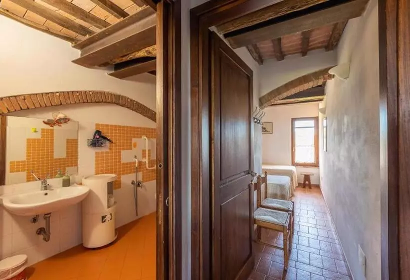 Hotelli Agriturismo Podere Binacco