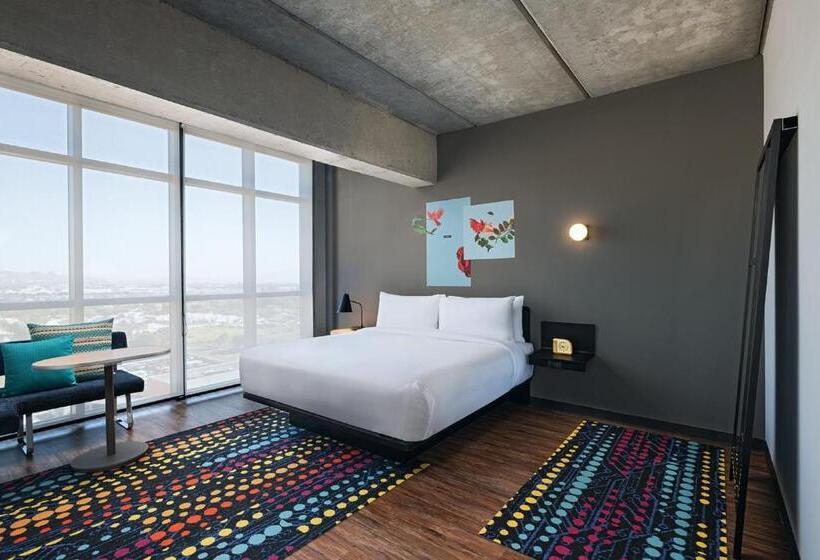 Отель Aloft Guadalajara Sur