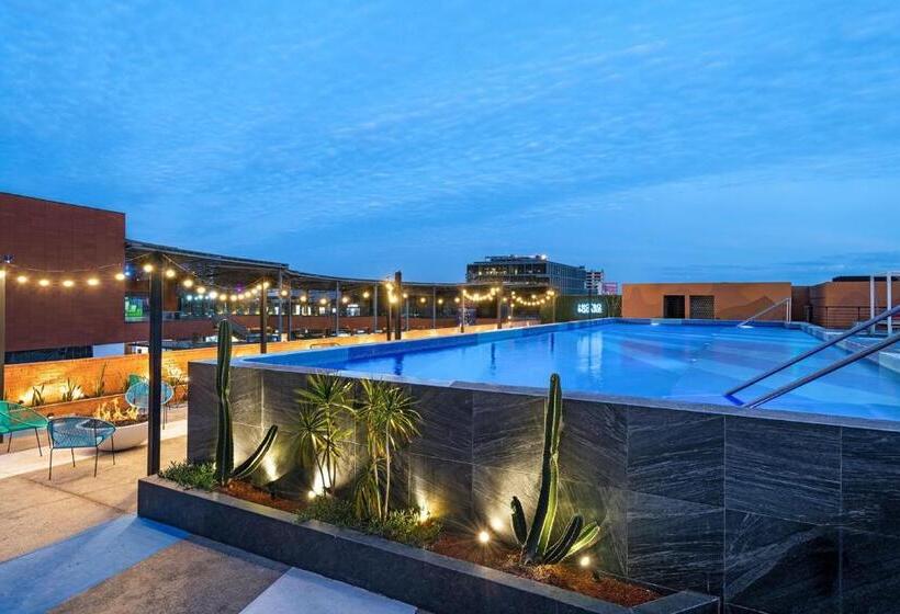 Отель Aloft Guadalajara Sur