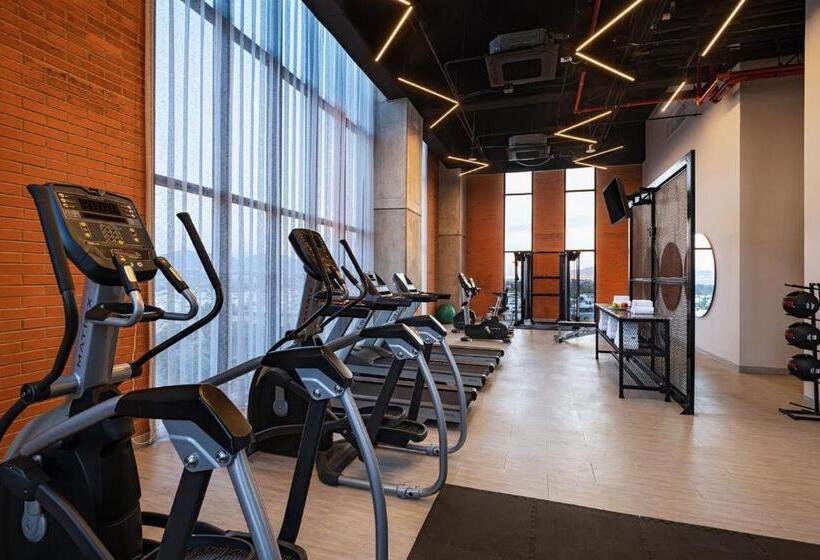 Отель Aloft Guadalajara Sur