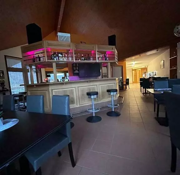 Hotelli Hôtel Edirol