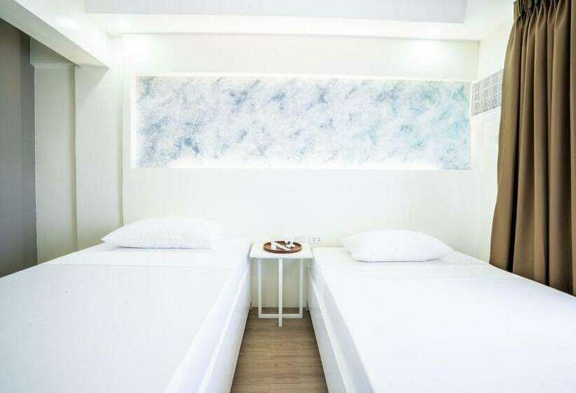 호텔 The Garden Galleries Boutique