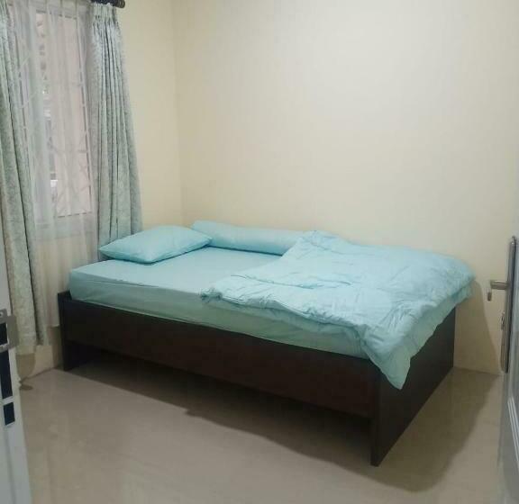 פנסיון Awzguesthouse