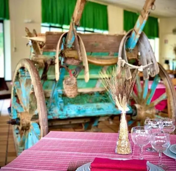ホテル Agriturismo Casmene