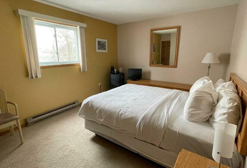 فندق Wolfe Island