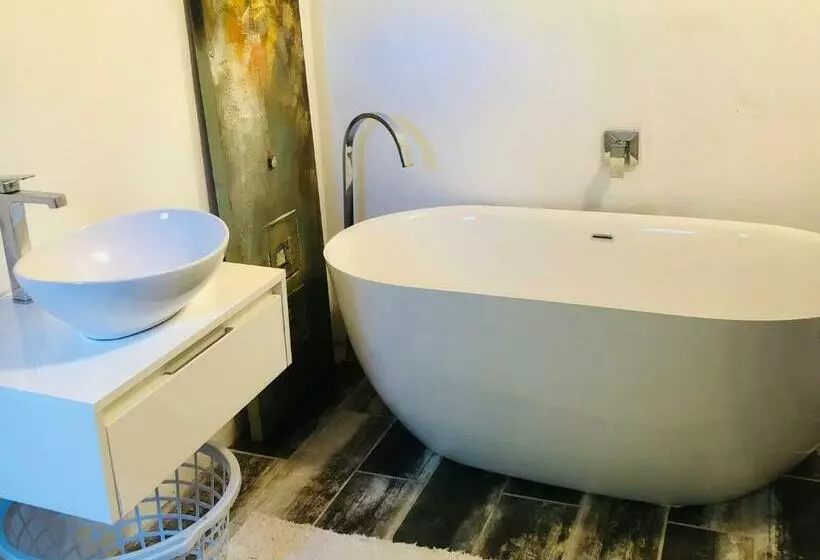 Majatalo 31 On Kloof