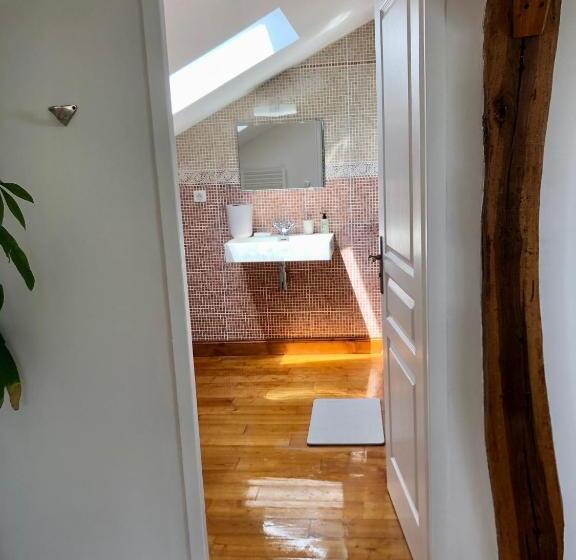 膳宿费 L Adret Du Bois