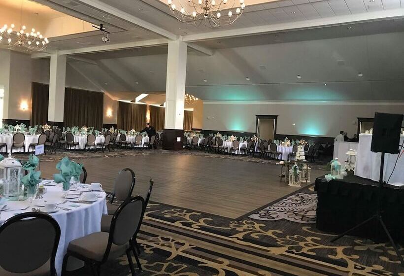 Hillsdale College Dow Hotel And Conference Center