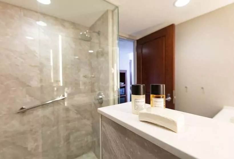 Hillsdale College Dow Hotel And Conference Center