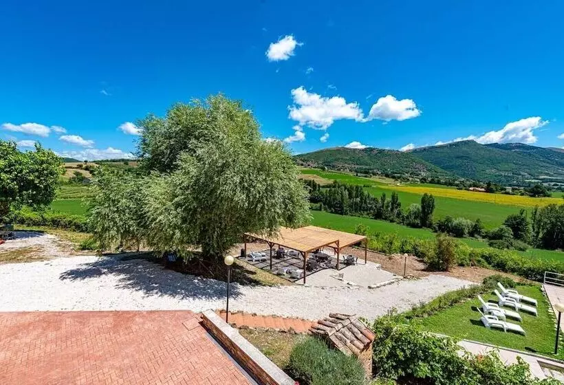 هتل Abadia Farneto