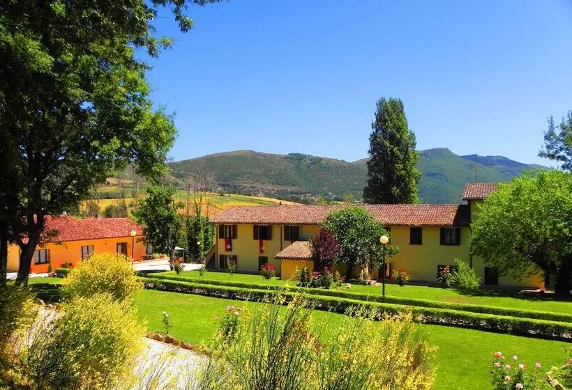 هتل Abadia Farneto