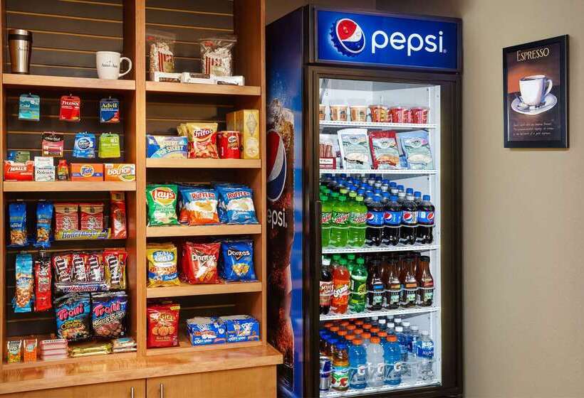 Отель Americinn By Wyndham Waupun