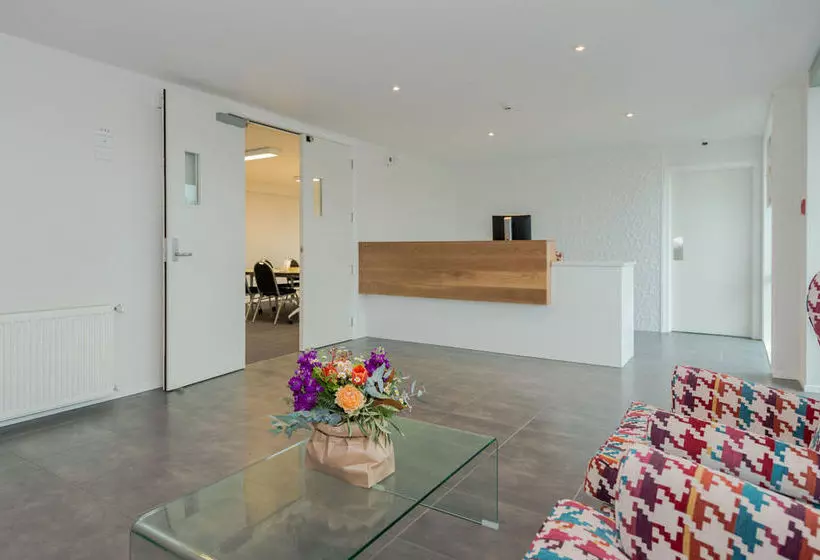 Hotel Clarion Suites Ambassador