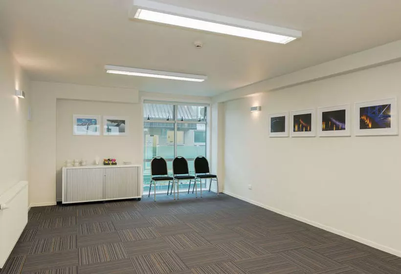 Hotel Clarion Suites Ambassador