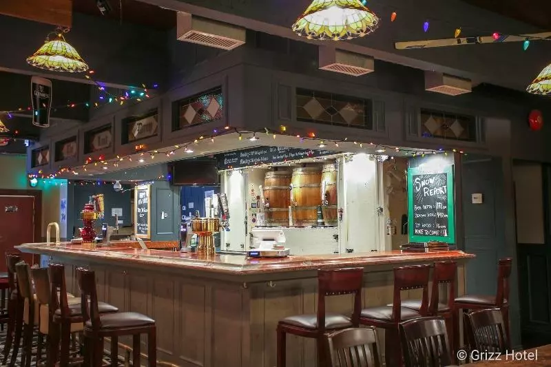 فندق Grizz