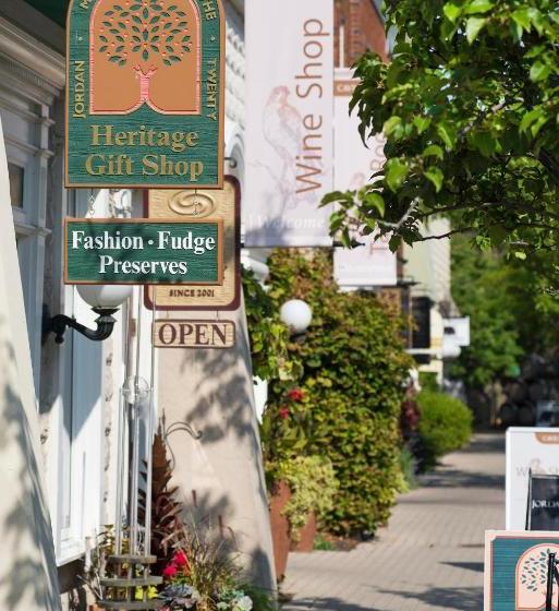 בית מלון כפרי Inn On The Twenty