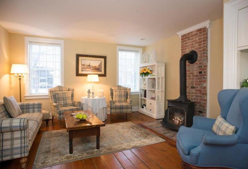 בית מלון כפרי Inn On The Twenty