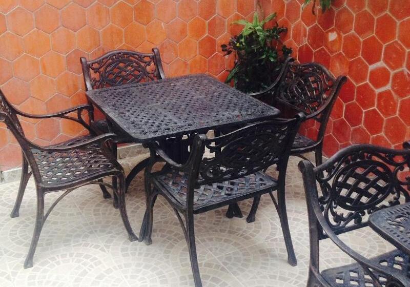 Micro Hotel Condo Suites