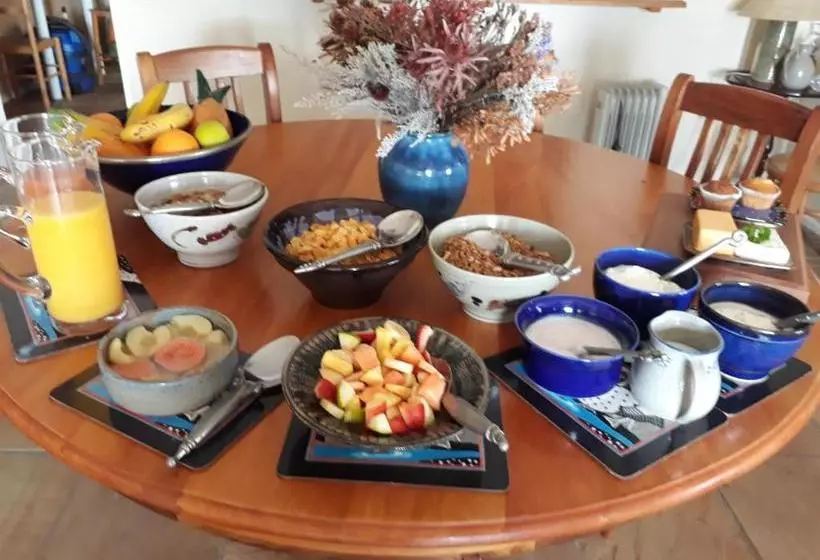 فندق Moonglow Guest House