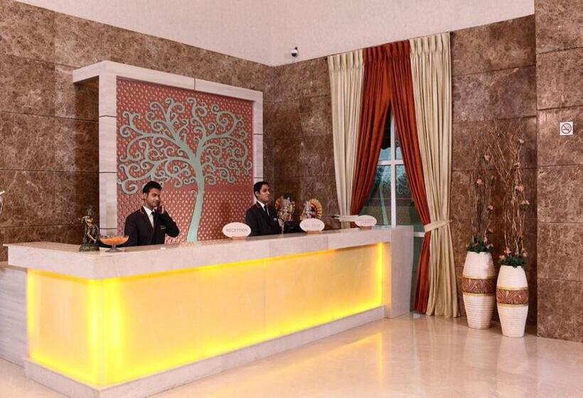 בית מלון כפרי Nidhivan Sarovar Portico Vrindavan