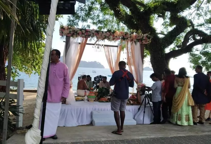 Hotel Pangkor Sandy Beach Resort