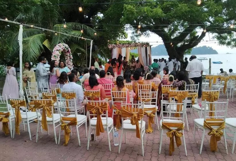 Hotel Pangkor Sandy Beach Resort