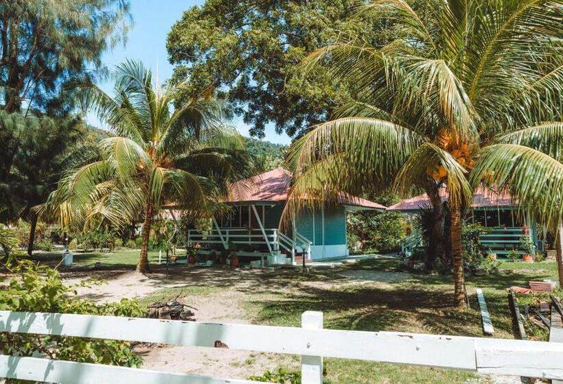 فندق Pangkor Sandy Beach Resort