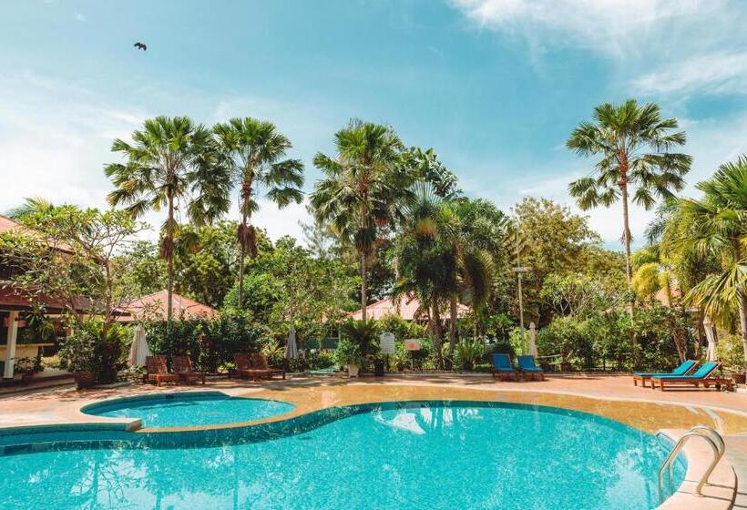 فندق Pangkor Sandy Beach Resort