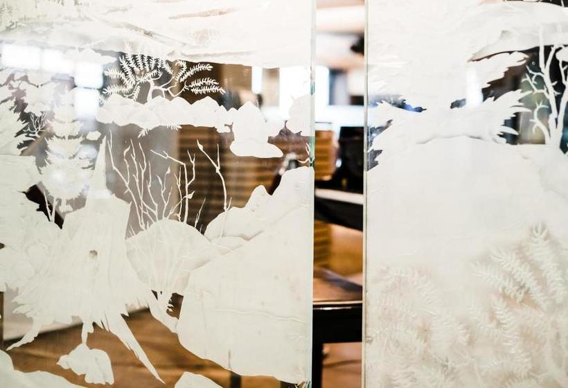 Отель Radisson  Denver Aurora