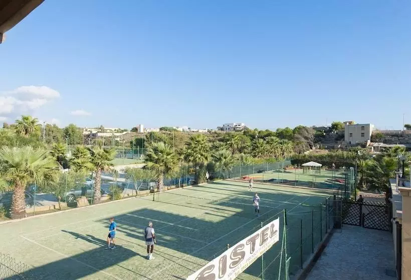 בית מלון כפרי Sporting Club Village