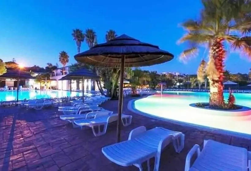 בית מלון כפרי Sporting Club Village