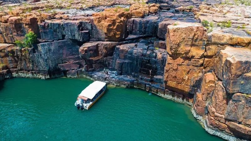 Hotel Berkeley River Lodge