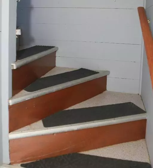 Отель The Seagrove Suites & Guest Rooms